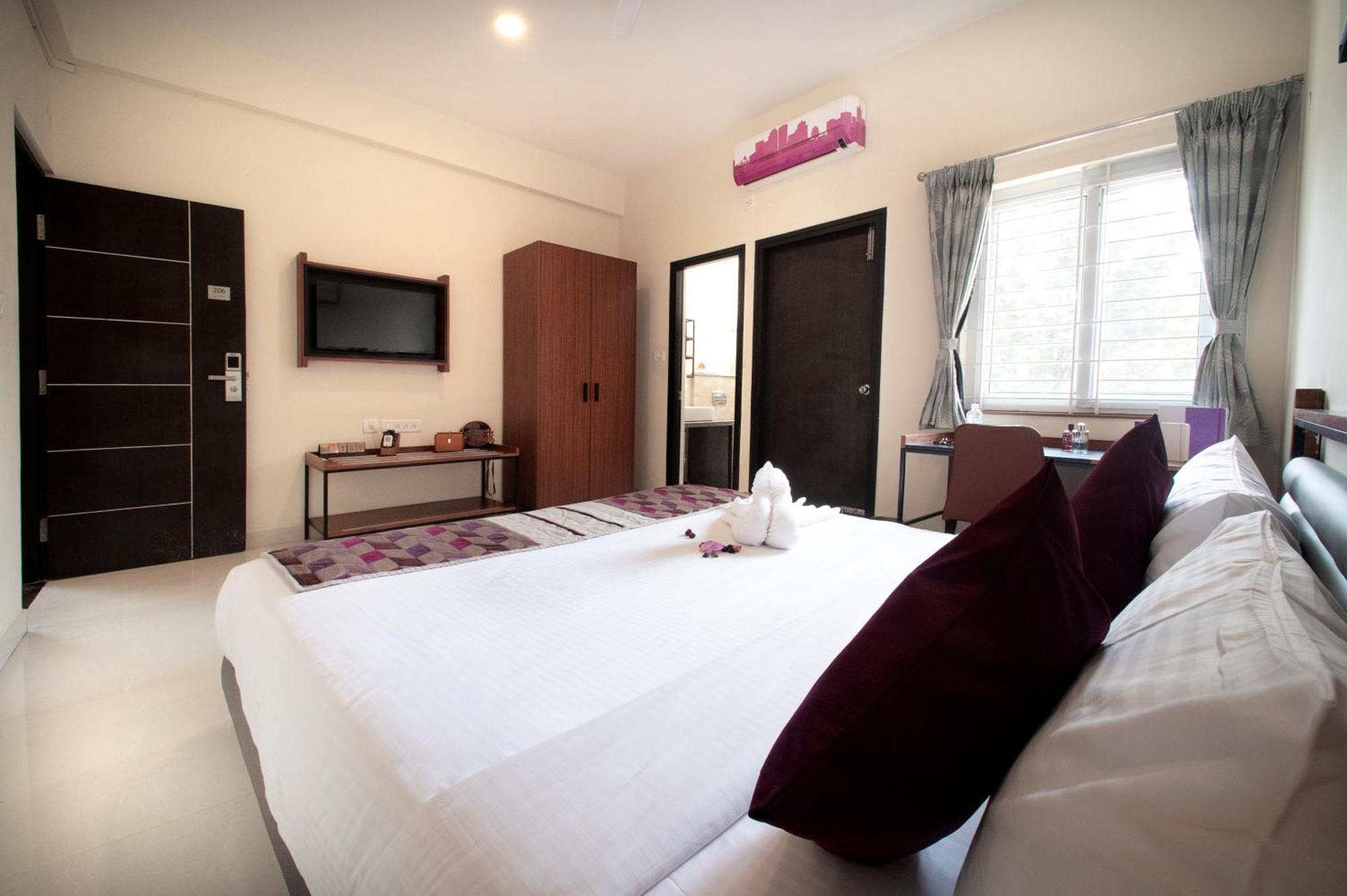 Purple Cloud Urban Hotel Bangalore Exterior photo